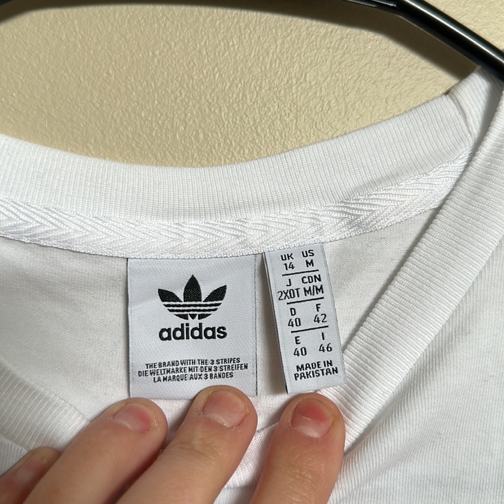 Adidas - Picture 2 of 3